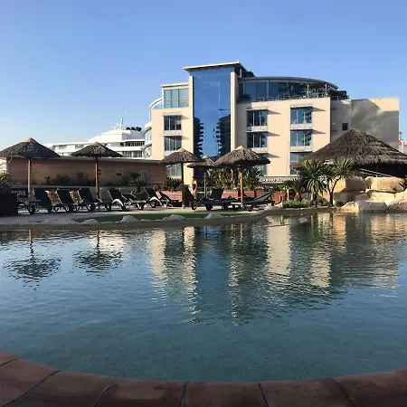 Swimming Pools In Ocean Village - 2 Bed 2 Bath Rock View *