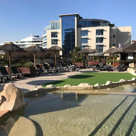 Swimming Pools In Ocean Village - 2 Bed 2 Bath Rock View