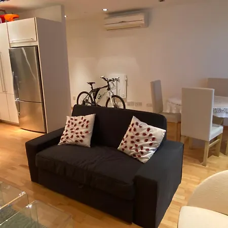 Swimming Pools In Ocean Village - 2 Bed 2 Bath Rock View Apartment *
