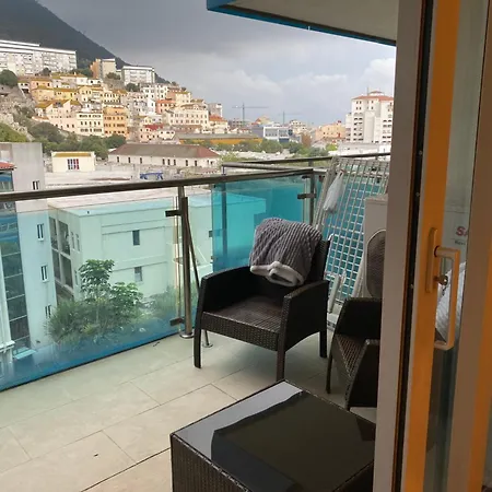 Apartment Swimming Pools In Ocean Village - 2 Bed 2 Bath Rock View *